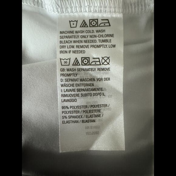 Susan Graver Modern Essentials Pet Liquid Knit Shirttail Tunic White L PETITE - Picture 12 of 13